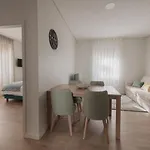 Albina's Guest House, Em Leca, A 500m Da *