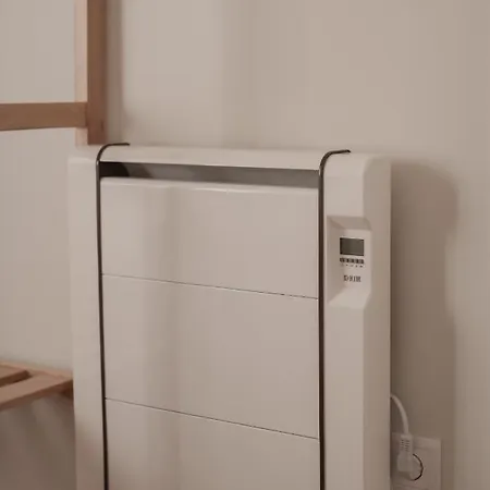 Albina's Guest House, Em Leca, A 500m Da *