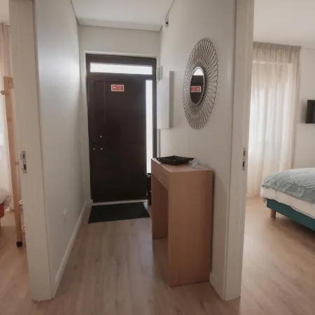 Albina's Guest House, Em Leca, A 500m Da Apartament Leça da Palmeira