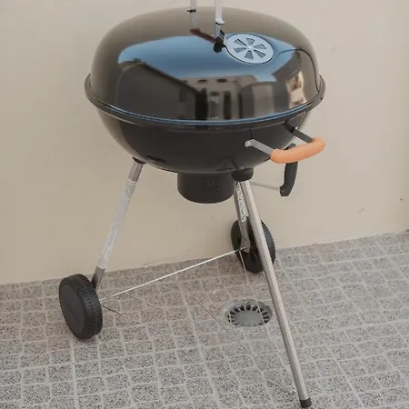 Albina's Guest House, Em Leca, A 500m Da *