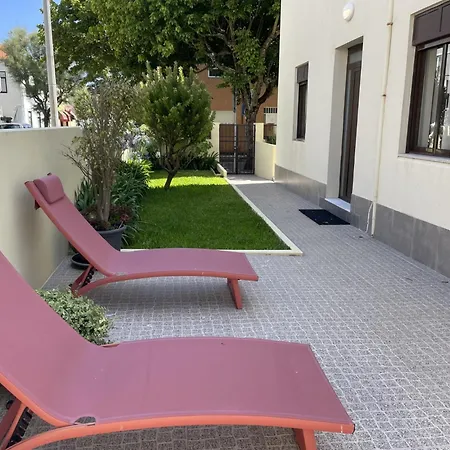 Albina's Guest House, Em Leca, A 500m Da Apartament *