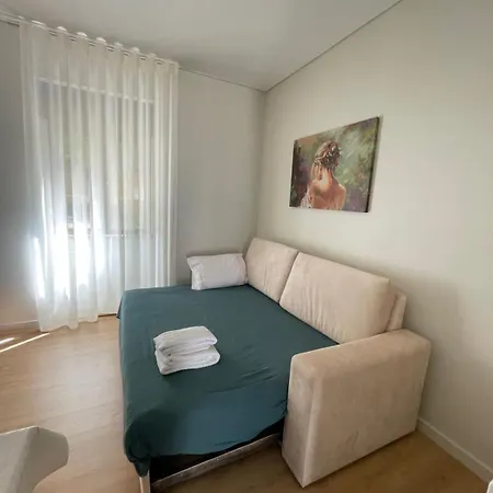 아파트 Albina's - Private Patio And Garden - 5 Min Walk To Beach!