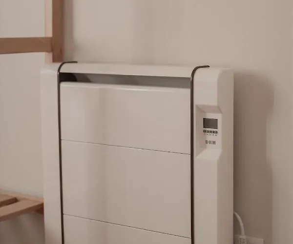 Albina's Guest House, Em Leca, A 500m Da *