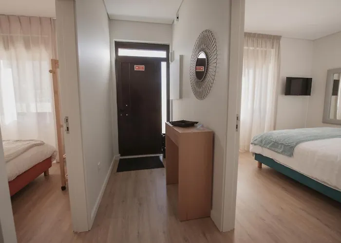 Albina's Guest House, Em Leca, A 500m Da 아파트 레카다팔메이라