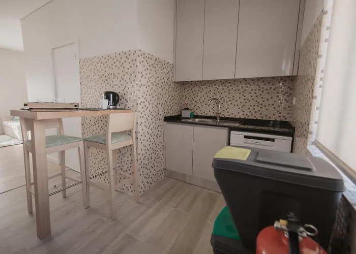 아파트 Albina's Guest House, Em Leca, A 500m Da