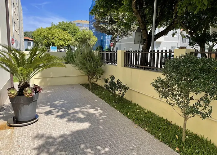 Albina's Guest House, Em Leca, A 500m Da Apartment Leça da Palmeira