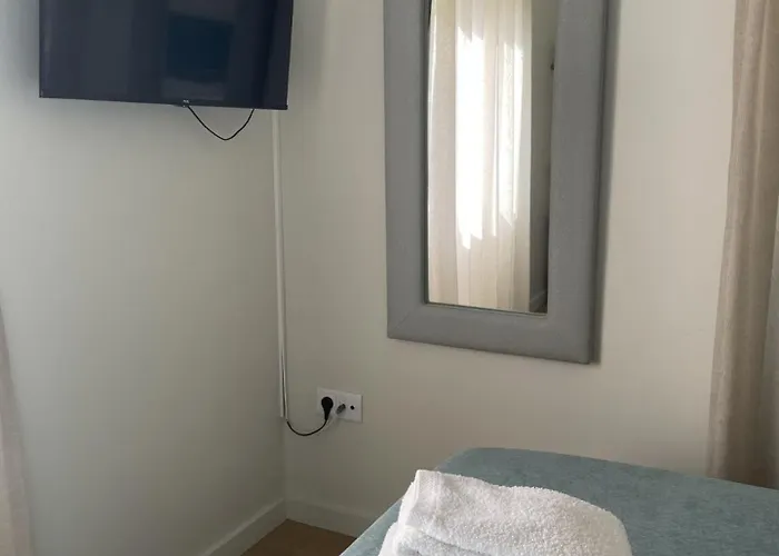 Albina's Guest House, Em Leca, A 500m Da 아파트