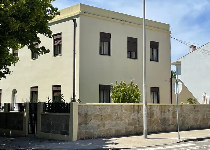 Albina's Guest House, Em Leca, A 500m Da 아파트 레카다팔메이라